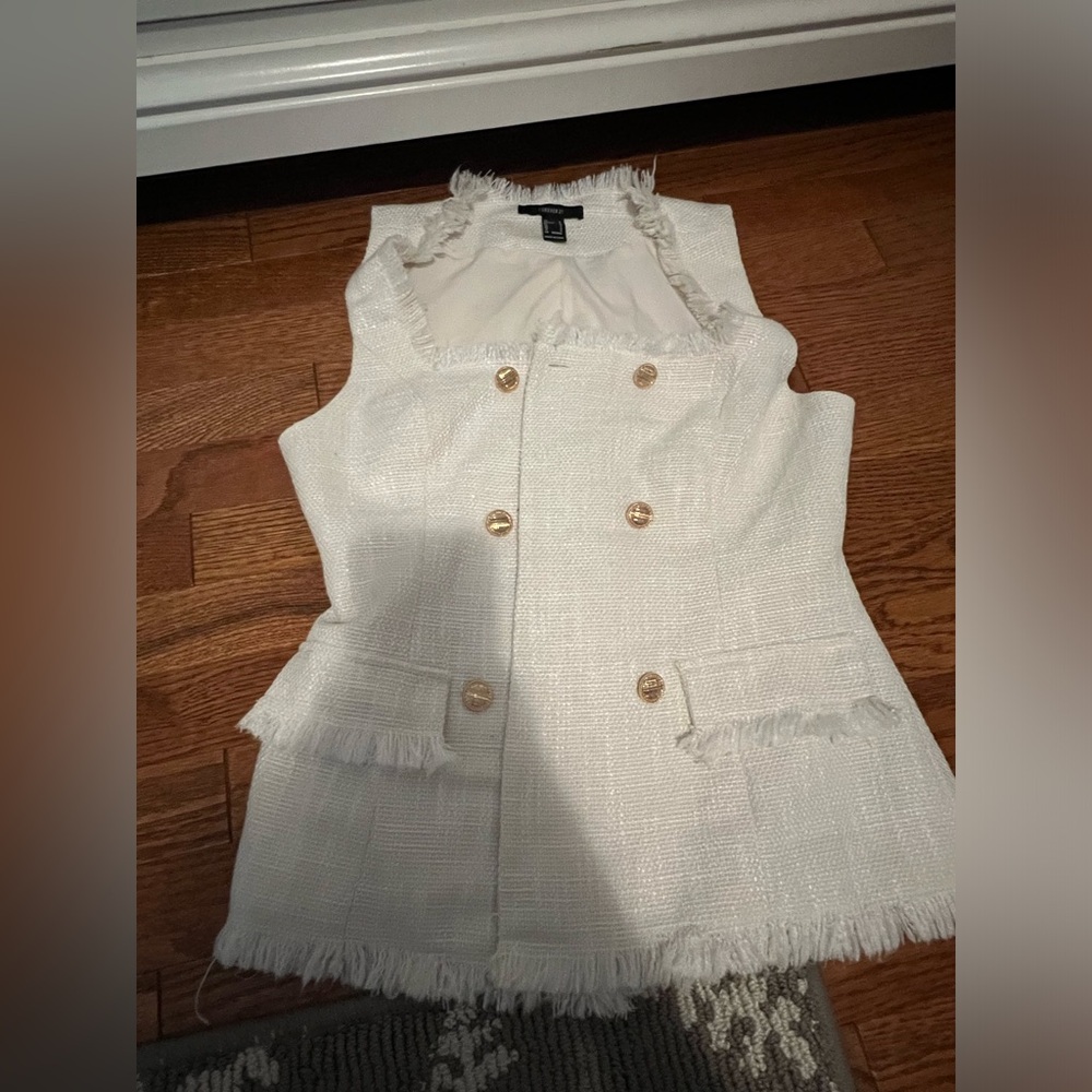 Twill Double-Breasted Distressed Top